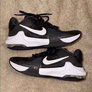 Nike AirMax Tennis Shoes